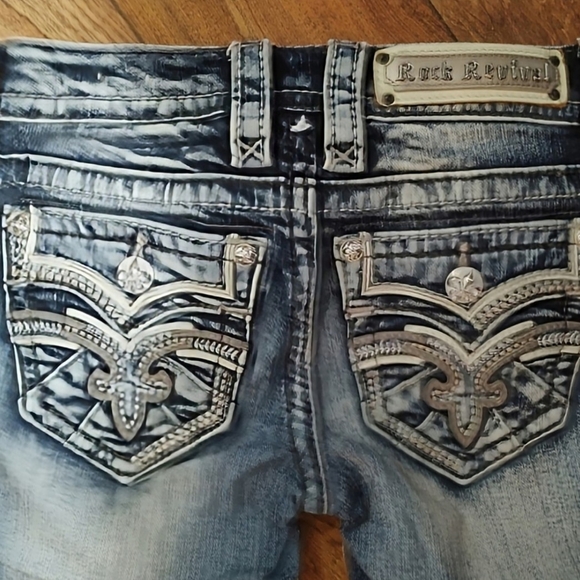 Rock Revival Denim - Gorgeous Rock Revival Vien Ankle Skinny Jeans With 29" Inseam